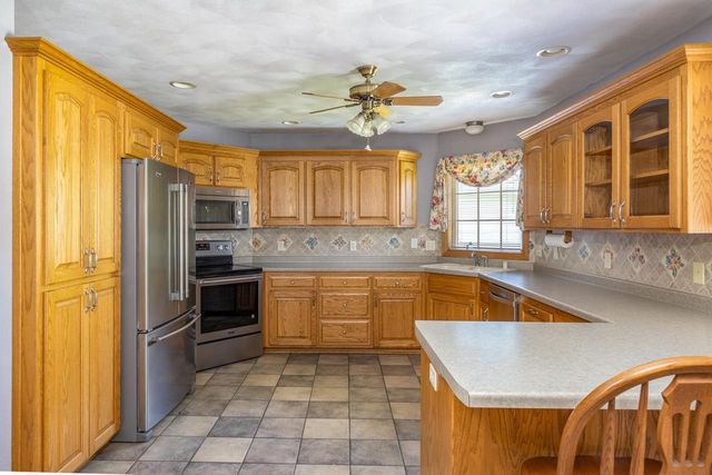 509 KADINGER WAY, Little Chute, WI 54140