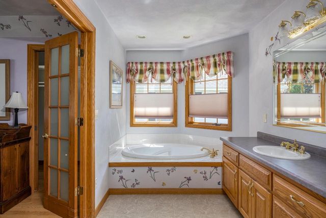 509 KADINGER WAY, Little Chute, WI 54140