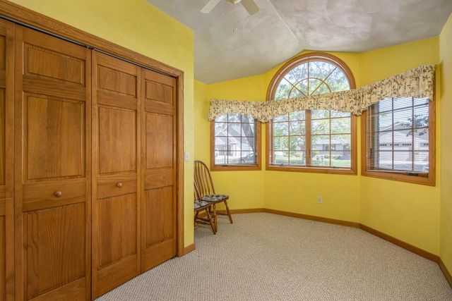 509 KADINGER WAY, Little Chute, WI 54140