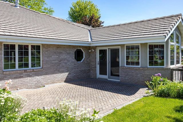 509 KADINGER WAY, Little Chute, WI 54140