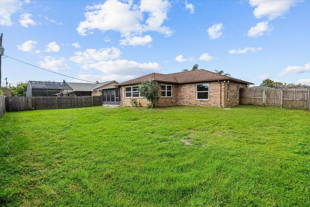 371 SW Butler Avenue, Port St. Lucie, FL 34983