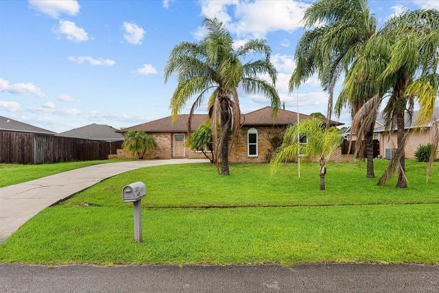 371 SW Butler Avenue, Port St. Lucie, FL 34983