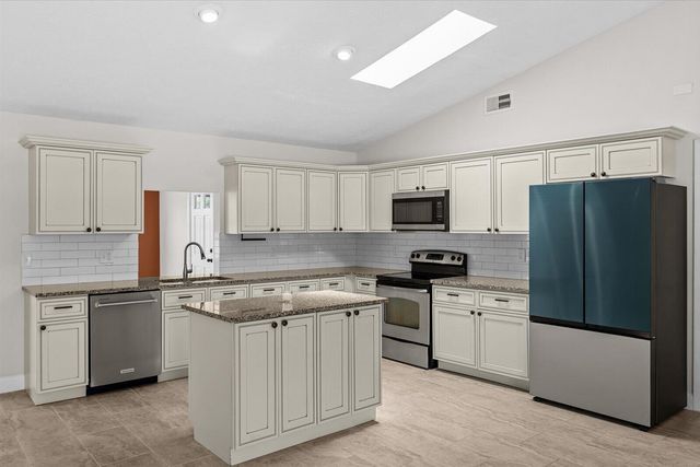 371 SW Butler Avenue, Port St. Lucie, FL 34983