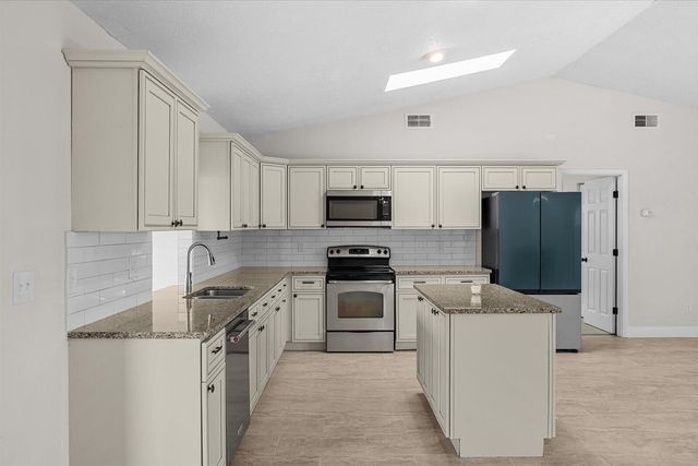 371 SW Butler Avenue, Port St. Lucie, FL 34983