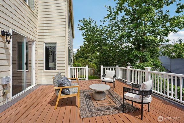 36307 SE Isley St, Snoqualmie, WA 98065
