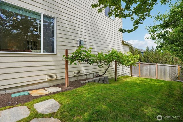 36307 SE Isley St, Snoqualmie, WA 98065
