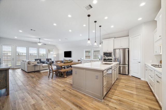 1523 Carson Field Lane, Richmond, TX 77469