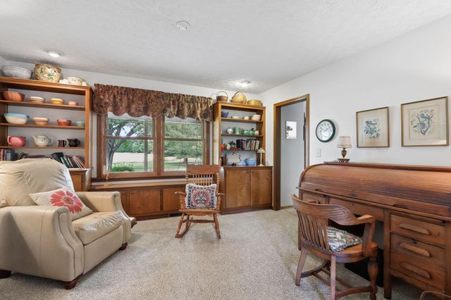 1525 Cole Road, Columbus, OH 43228