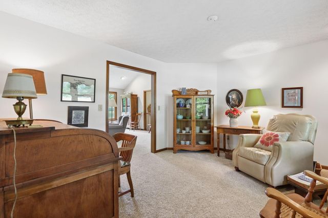 1525 Cole Road, Columbus, OH 43228