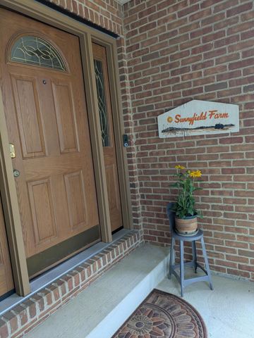 1525 Cole Road, Columbus, OH 43228