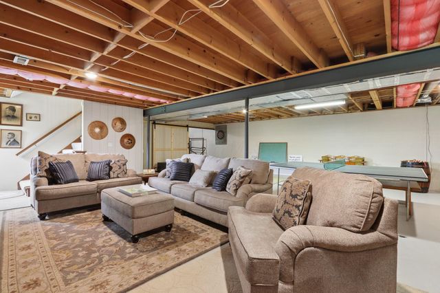 1525 Cole Road, Columbus, OH 43228