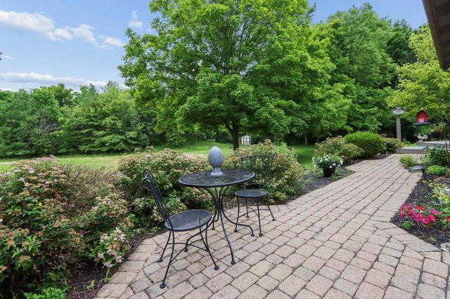 1525 Cole Road, Columbus, OH 43228