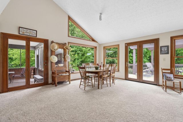 1525 Cole Road, Columbus, OH 43228