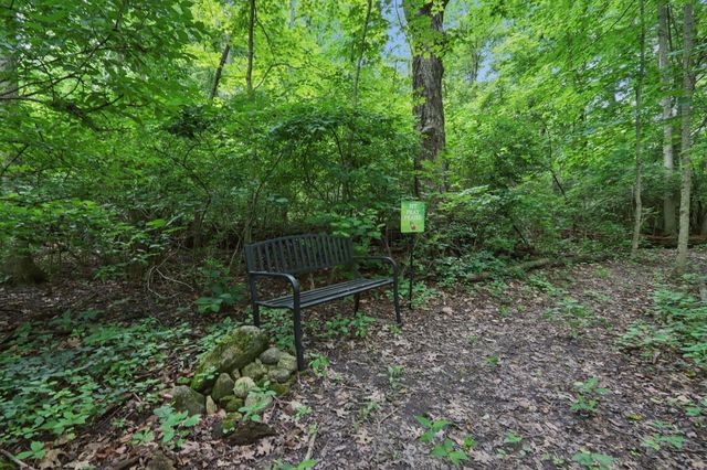 1525 Cole Road, Columbus, OH 43228