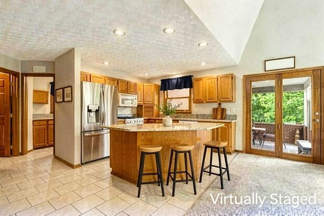 1525 Cole Road, Columbus, OH 43228