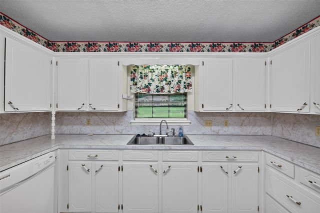 7516 Waterwood Drive, Greenwood, LA 71033