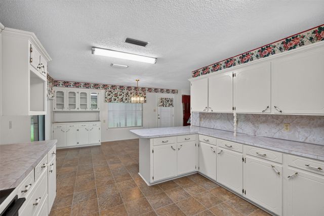 7516 Waterwood Drive, Greenwood, LA 71033