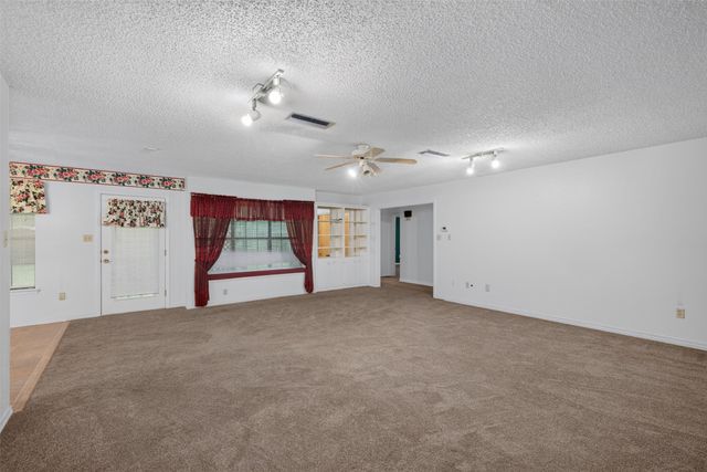 7516 Waterwood Drive, Greenwood, LA 71033