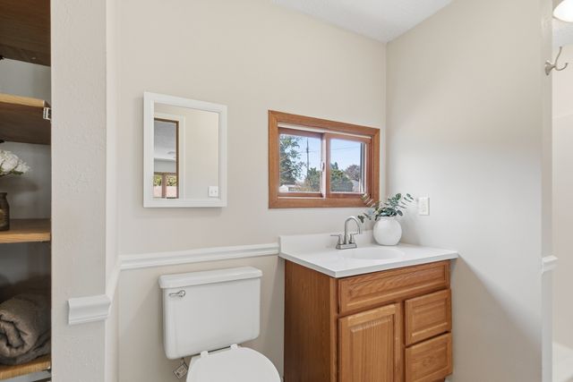 1501 Cherry Hills Road, Bettendorf, IA 52722