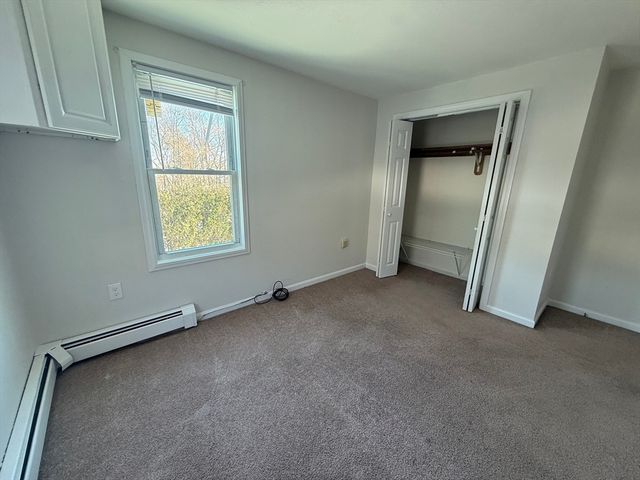 11 Julian Ln 11, Milford, MA 01757