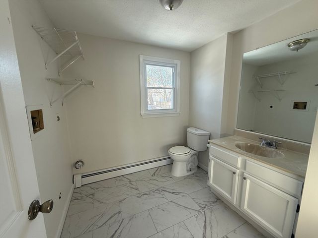 11 Julian Ln 11, Milford, MA 01757