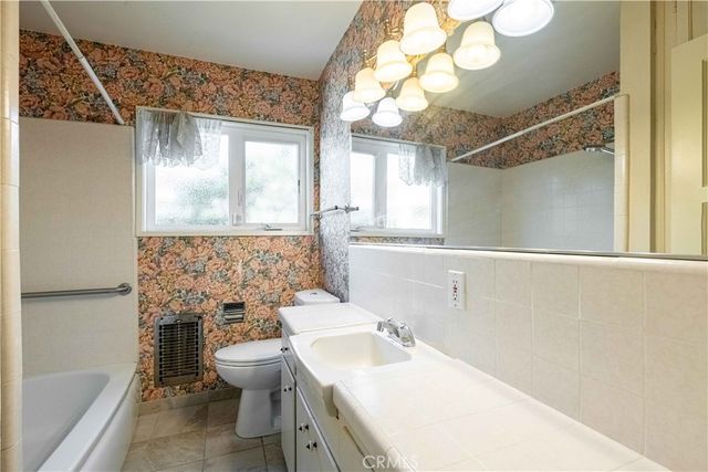 14300 Grammar Place, Panorama City, CA 91402