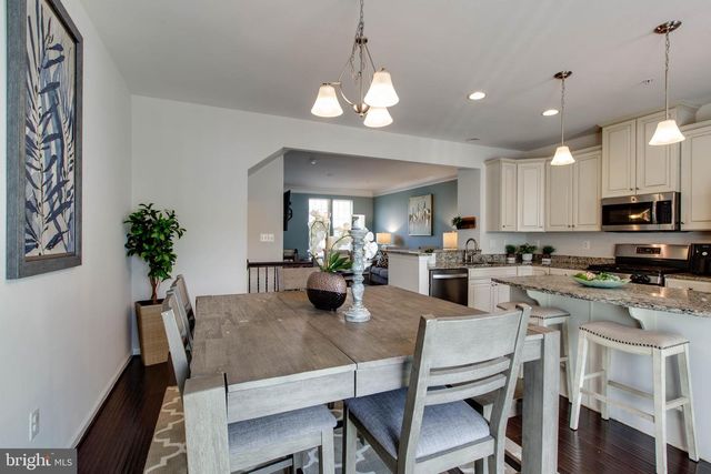 807 FOXLEIGH WAY, Baltimore, MD 21220