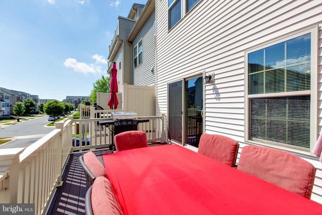 807 FOXLEIGH WAY, Baltimore, MD 21220