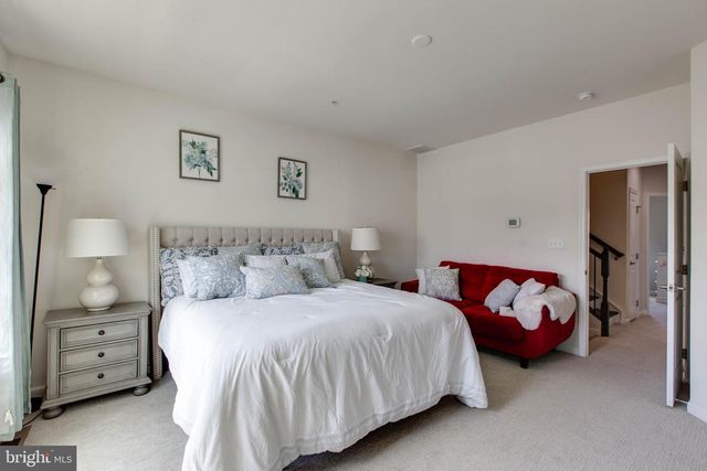 807 FOXLEIGH WAY, Baltimore, MD 21220