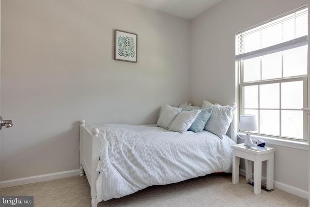 807 FOXLEIGH WAY, Baltimore, MD 21220