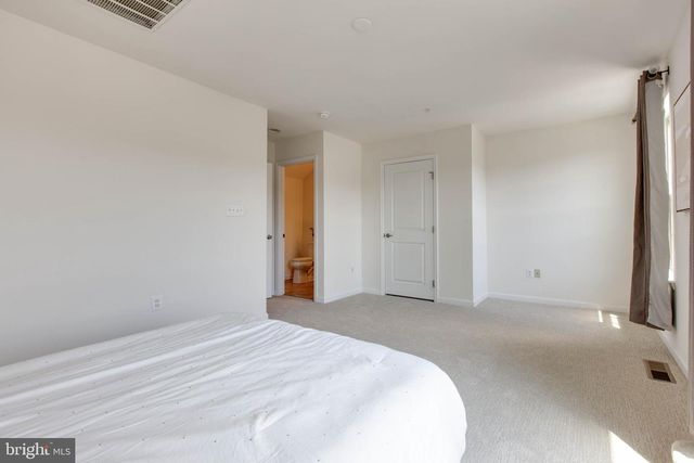 807 FOXLEIGH WAY, Baltimore, MD 21220