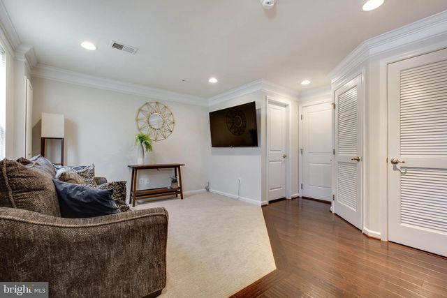 807 FOXLEIGH WAY, Baltimore, MD 21220