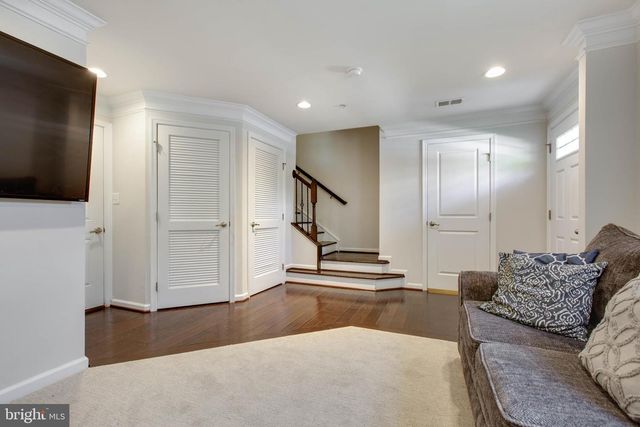 807 FOXLEIGH WAY, Baltimore, MD 21220