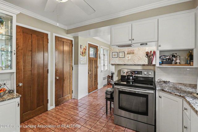 1726 W Lenawee Street, Lansing, MI 48915