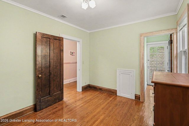 1726 W Lenawee Street, Lansing, MI 48915