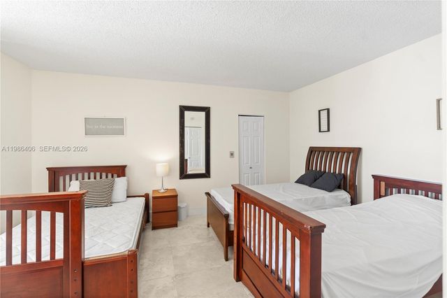 18181 NE 31st Ct PH07, Aventura, FL 33160