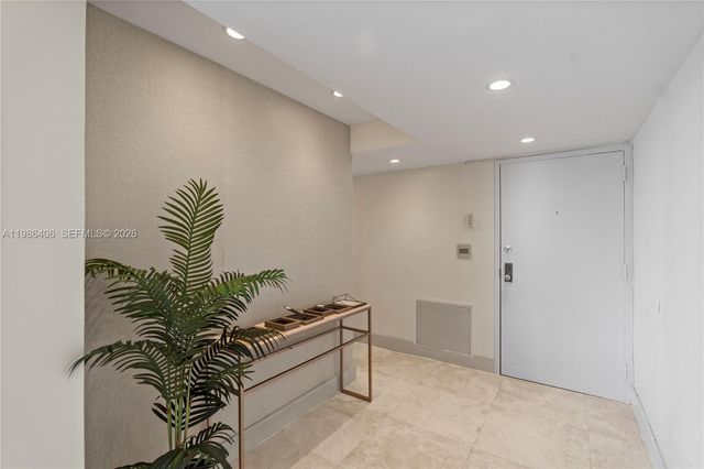 18181 NE 31st Ct PH07, Aventura, FL 33160