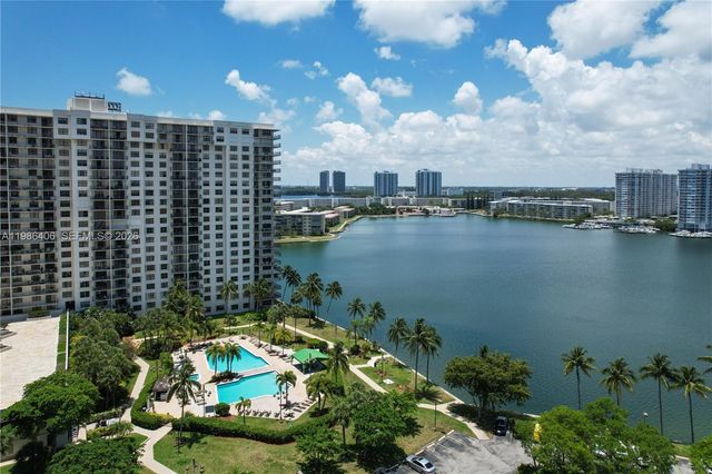 18181 NE 31st Ct PH07, Aventura, FL 33160