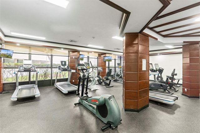 18181 NE 31st Ct PH07, Aventura, FL 33160