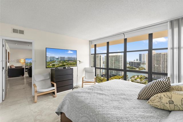 18181 NE 31st Ct PH07, Aventura, FL 33160