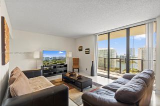 18181 NE 31st Ct PH07, Aventura, FL 33160