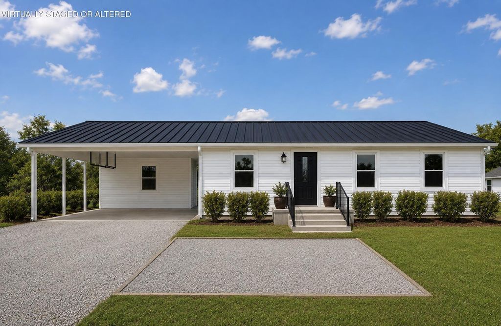 1716 E Boy Scout Road, Hixson, TN 37343