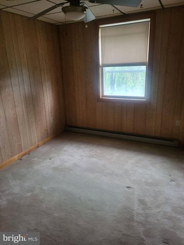 4015 FRIEDENSBURG RD, Oley, PA 19547
