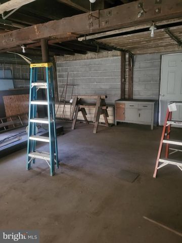 4015 FRIEDENSBURG RD, Oley, PA 19547