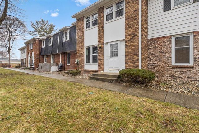 7521 Boulder Bluff Drive, Georgetown Twp, MI 49428