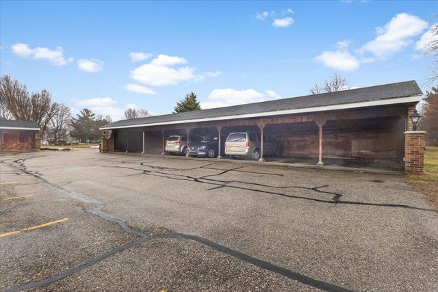 7521 Boulder Bluff Drive, Georgetown Twp, MI 49428