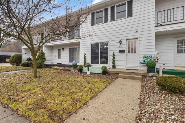 7521 Boulder Bluff Drive, Georgetown Twp, MI 49428