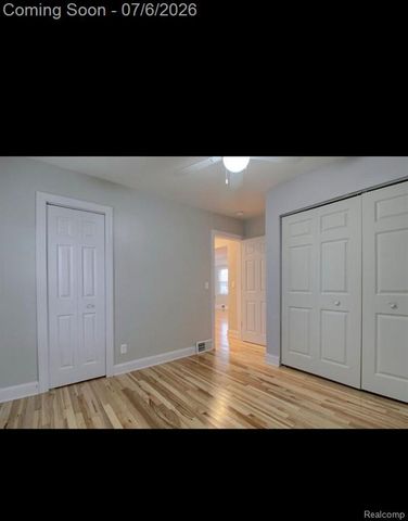 11610 Cardwell Street, Livonia, MI 48150