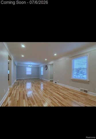 11610 Cardwell Street, Livonia, MI 48150