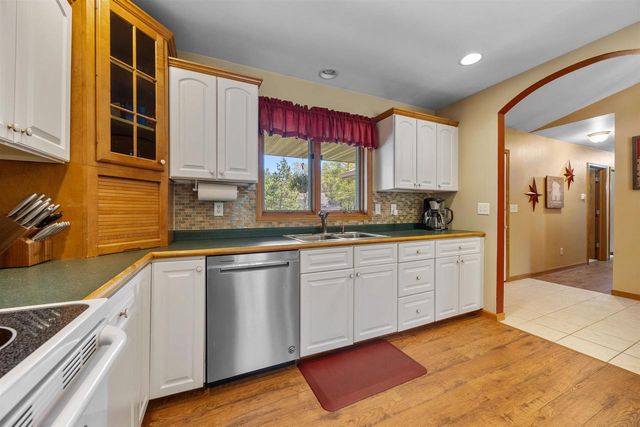 6010 TIMBER WOLFE COURT, Wisconsin Rapids, WI 54494